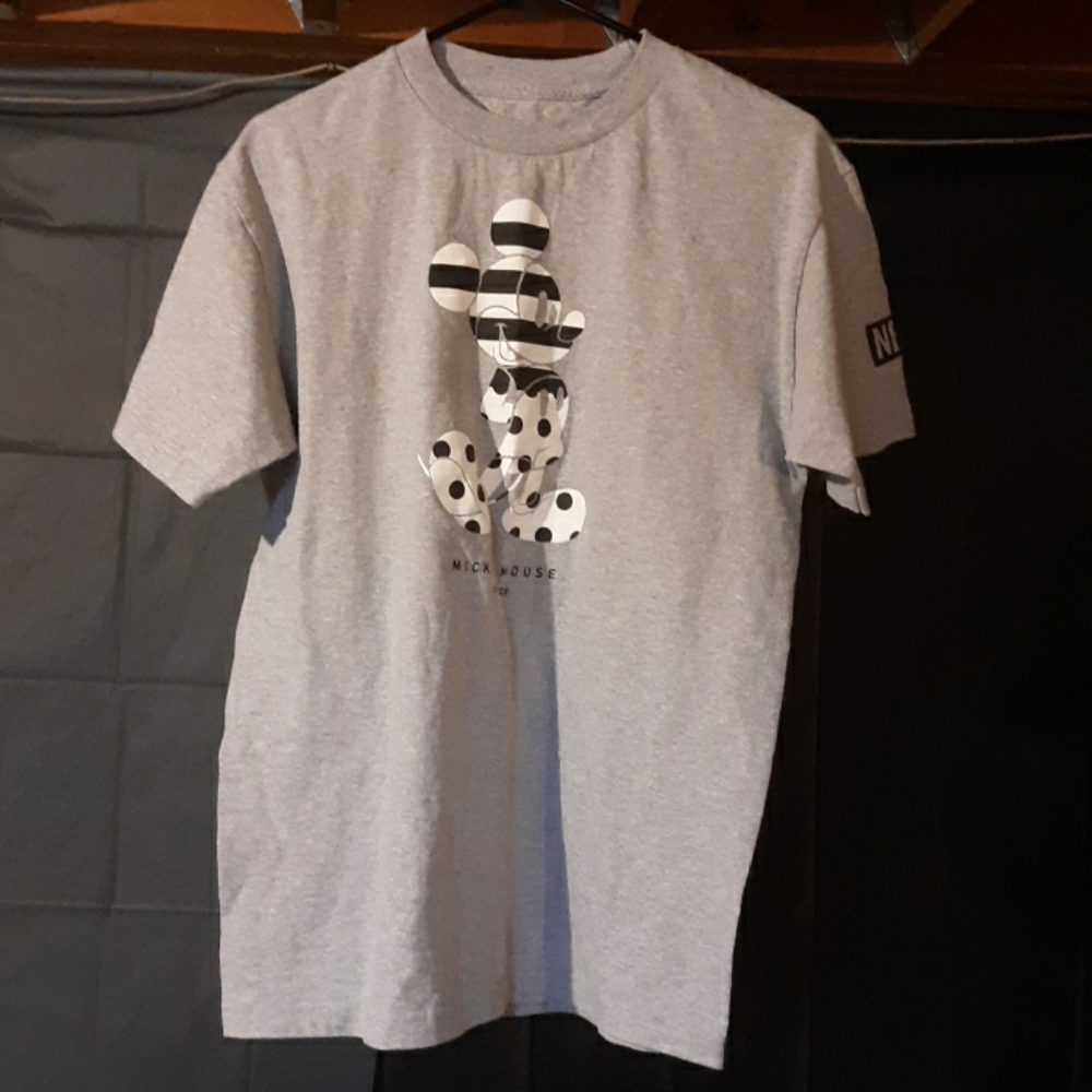 Neff shirt